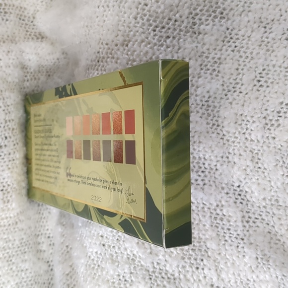 Laura Geller Seasonless Staples Eyeshadow Palette in Desert Dreams, 14g/0.49oz - Picture 8 of 14